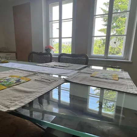 Historische Villa Im Zentrum Velden Apartman *